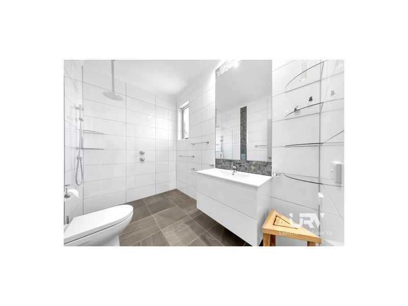 1 KENT COURT, Craigieburn VIC 3064