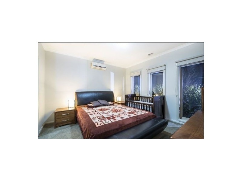 9 Brickwood Circuit, Craigieburn VIC 3064