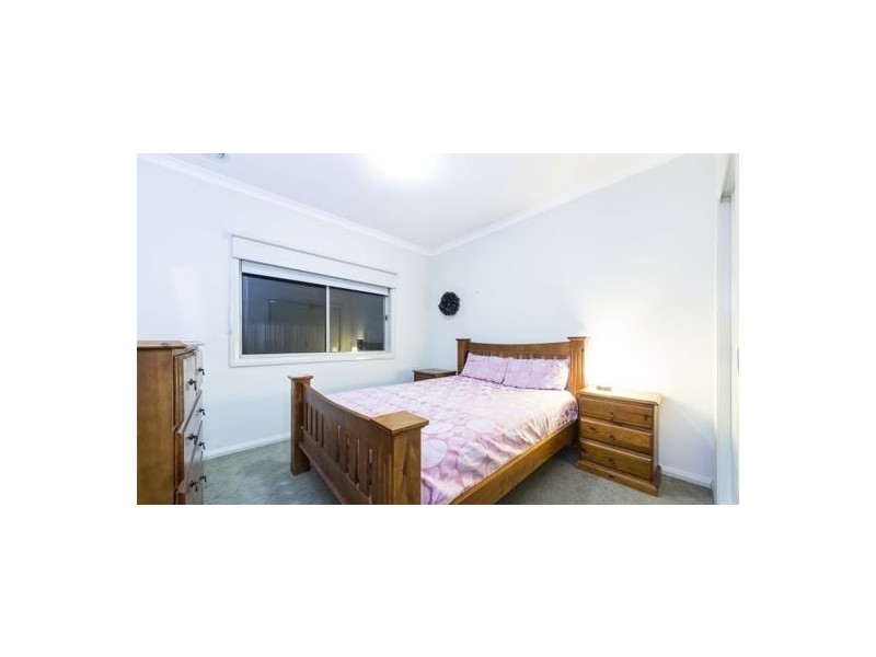 9 Brickwood Circuit, Craigieburn VIC 3064