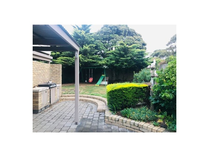 30 Eastgate Road, Craigieburn VIC 3064