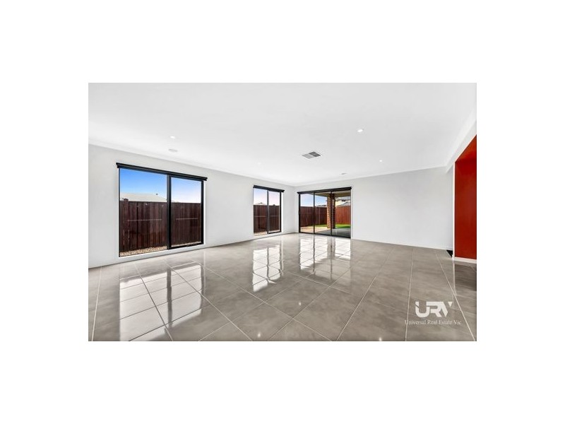 223 Forest Red Gum Drive, Mickleham VIC 3064