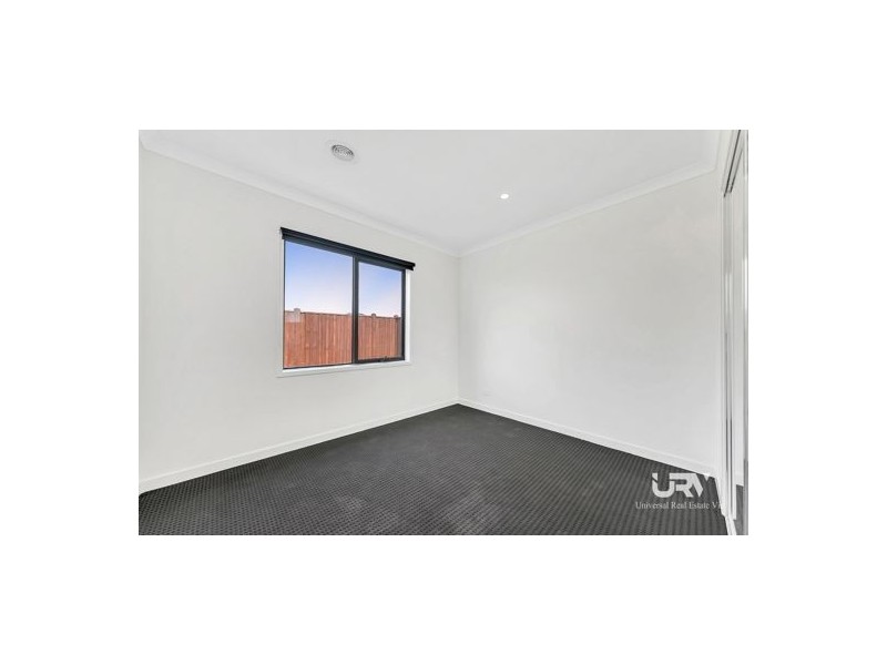 223 Forest Red Gum Drive, Mickleham VIC 3064