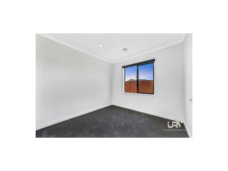 223 Forest Red Gum Drive, Mickleham VIC 3064