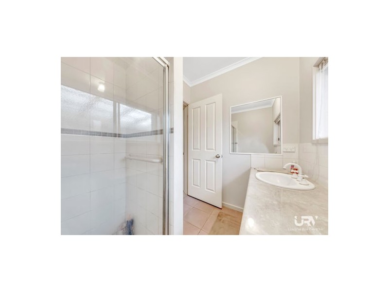 61 Dianne Avenue, Craigieburn VIC 3064