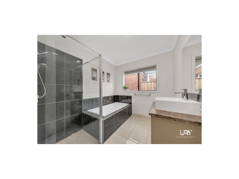 26 Stettler Boulevard, Mickleham VIC 3064