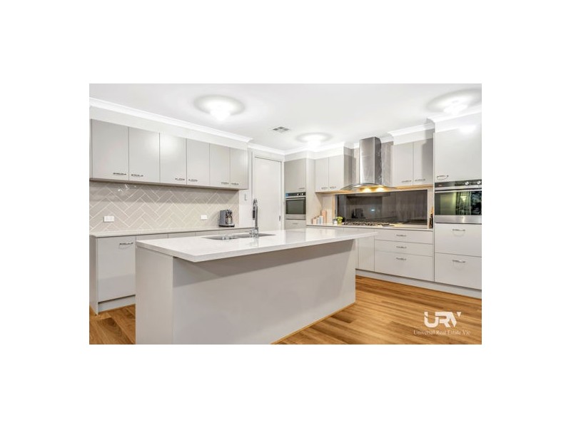 3 Willsmere Way, Mickleham VIC 3064