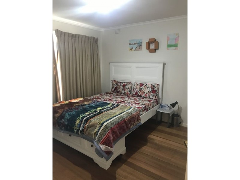 4 Spurr Street, Craigieburn VIC 3064
