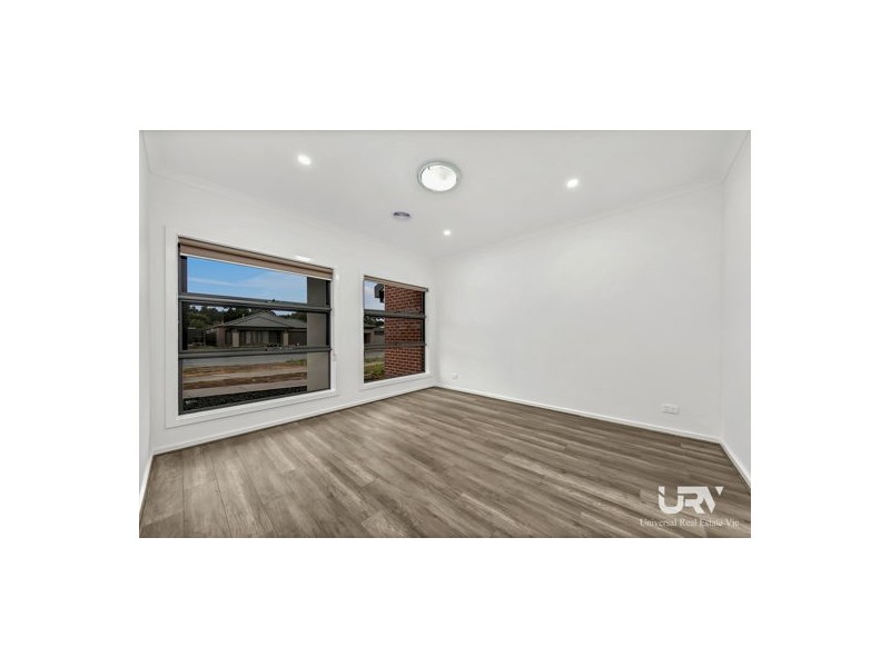 1 Thaine Way, Doreen VIC 3754