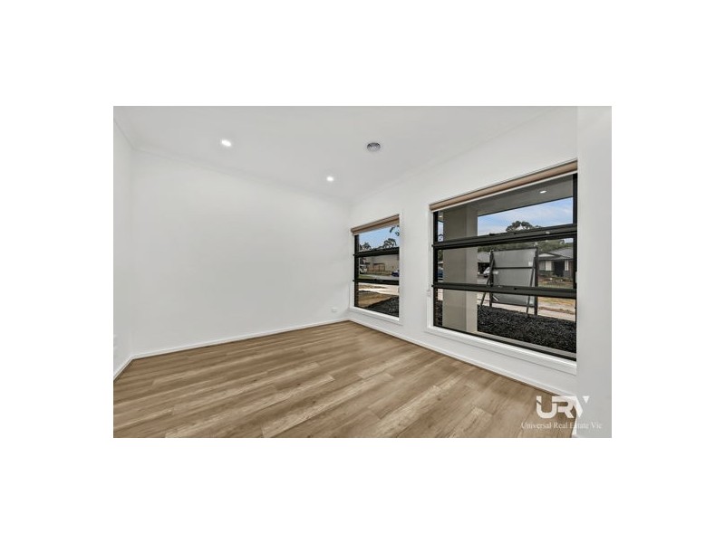 1 Thaine Way, Doreen VIC 3754