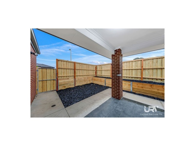 1 Thaine Way, Doreen VIC 3754