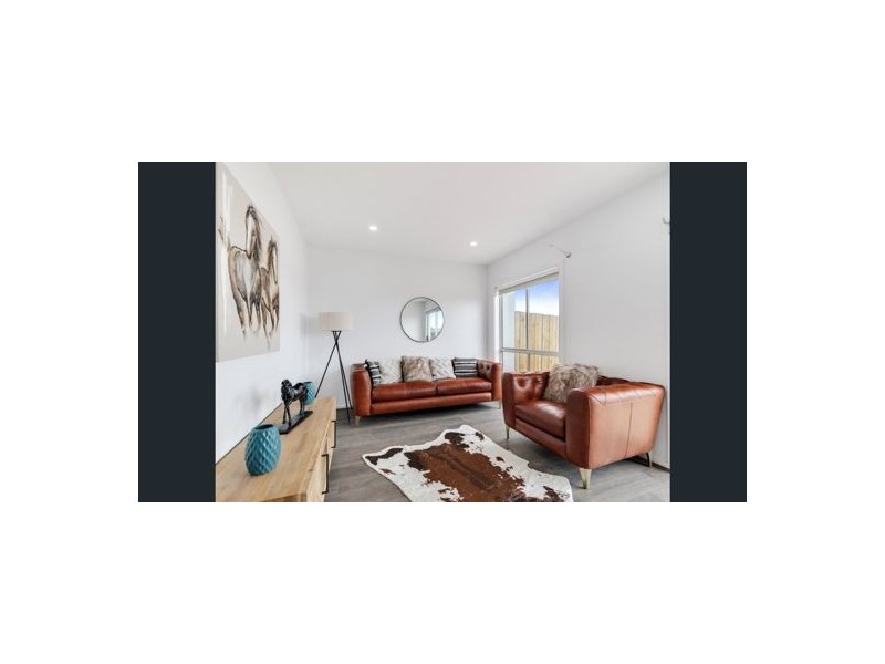 44 Nightingale Road, Mickleham VIC 3064