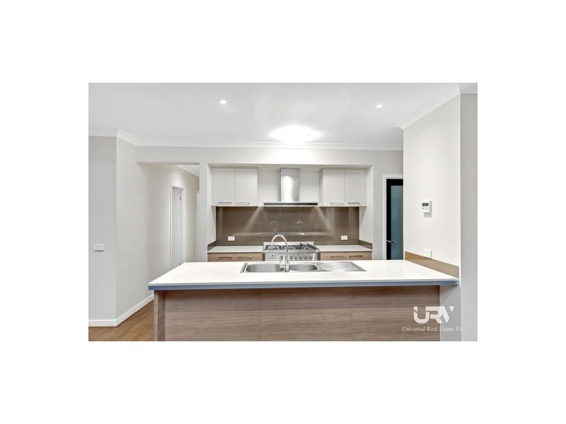 90 Bluebell Drive, Craigieburn VIC 3064