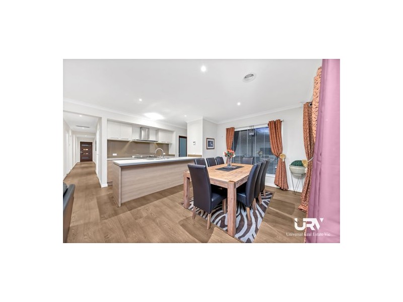90 Bluebell Drive, Craigieburn VIC 3064