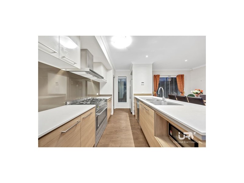 90 Bluebell Drive, Craigieburn VIC 3064