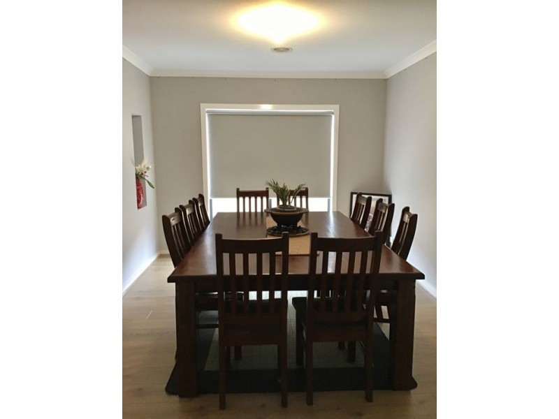 16 Faraday Street, Mickleham VIC 3064