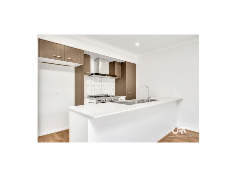 49 Blue Lake Drive, Wallan VIC 3756