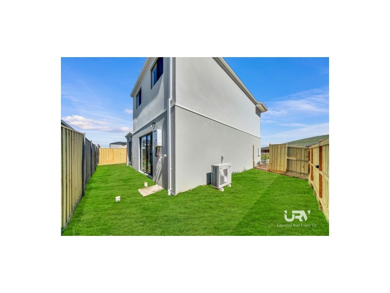 49 Blue Lake Drive, Wallan VIC 3756