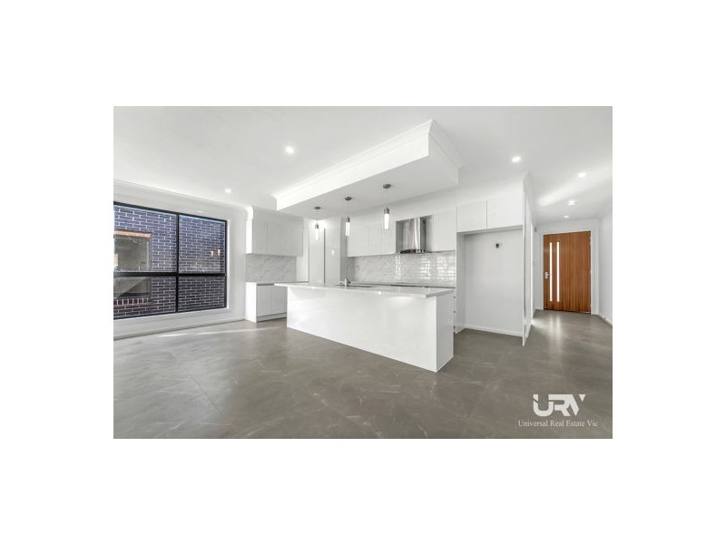 13 Janoli Street, Mickleham VIC 3064