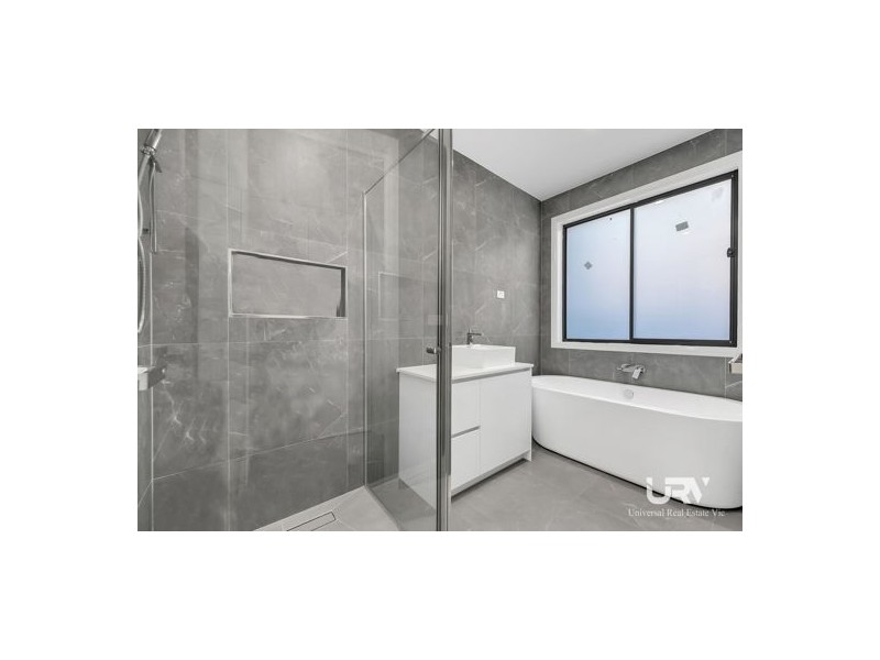 13 Janoli Street, Mickleham VIC 3064