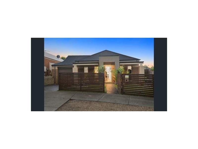 11 Reay Drive, Craigieburn VIC 3064