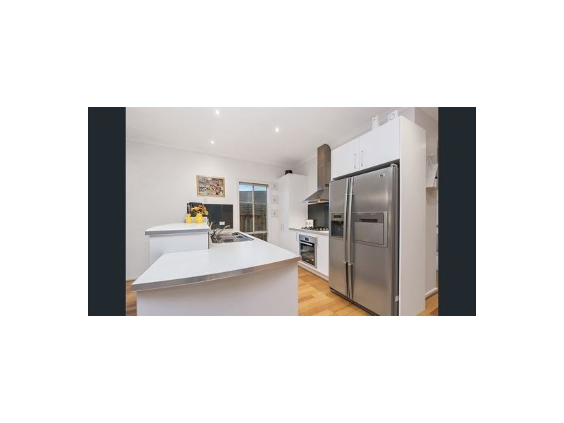 11 Reay Drive, Craigieburn VIC 3064