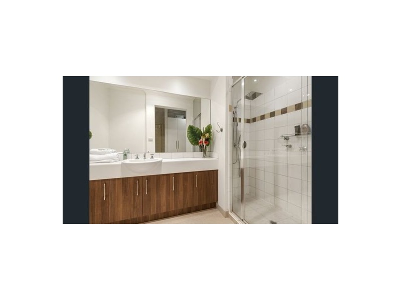 11 Reay Drive, Craigieburn VIC 3064