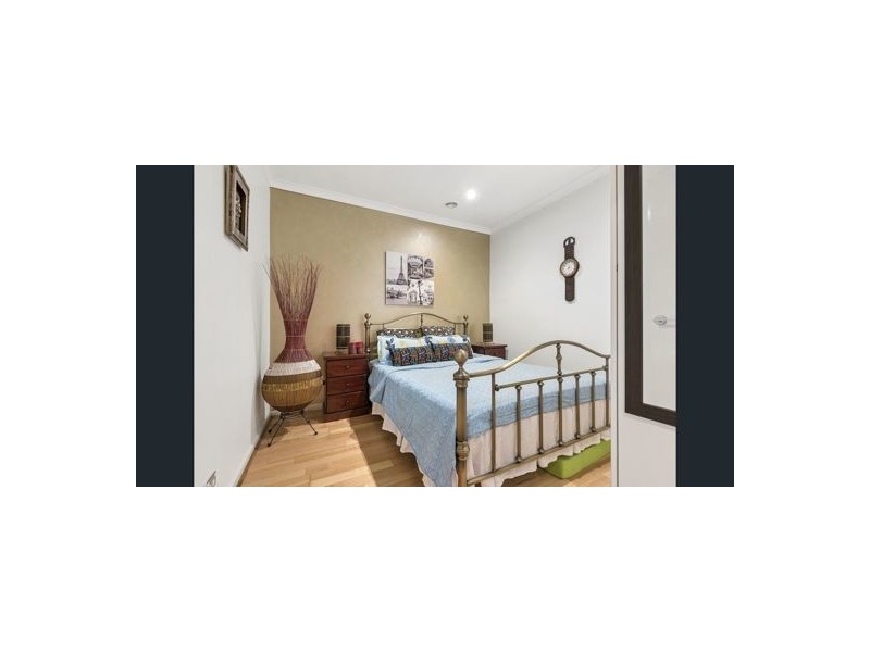 11 Reay Drive, Craigieburn VIC 3064