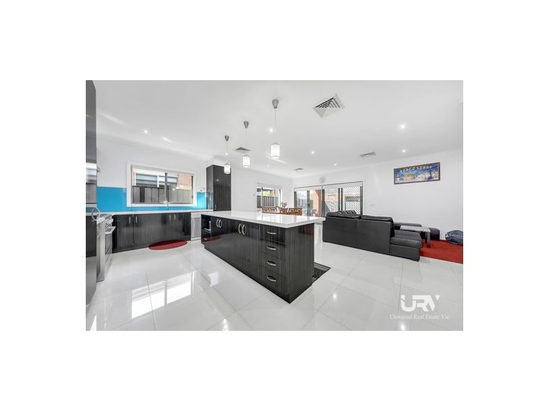 24 Evergreen Crescent, Craigieburn VIC 3064