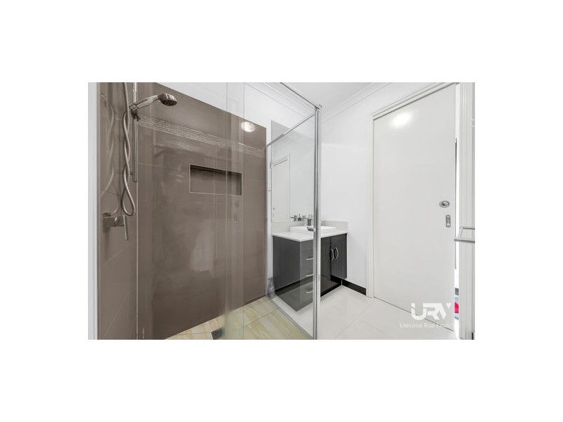 24 Evergreen Crescent, Craigieburn VIC 3064