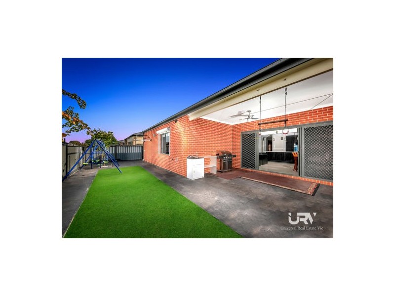 24 Evergreen Crescent, Craigieburn VIC 3064