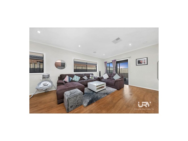 30 Stettler Boulevard, Mickleham VIC 3064