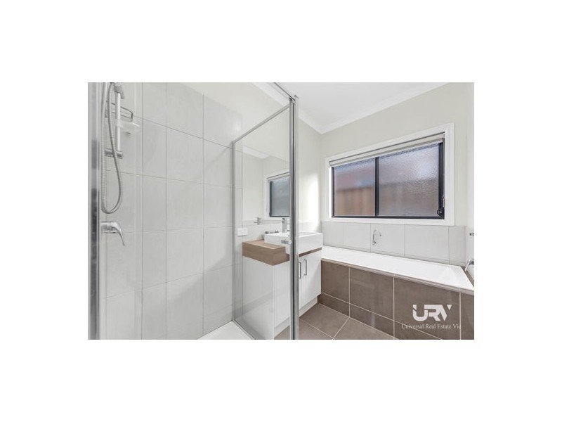 30 Stettler Boulevard, Mickleham VIC 3064