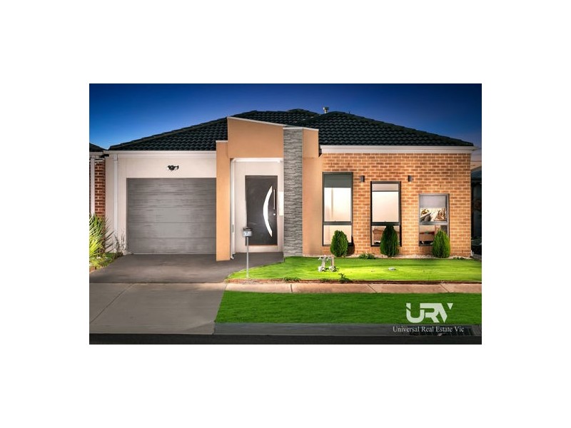 7 Coolamon Drive, Craigieburn VIC 3064