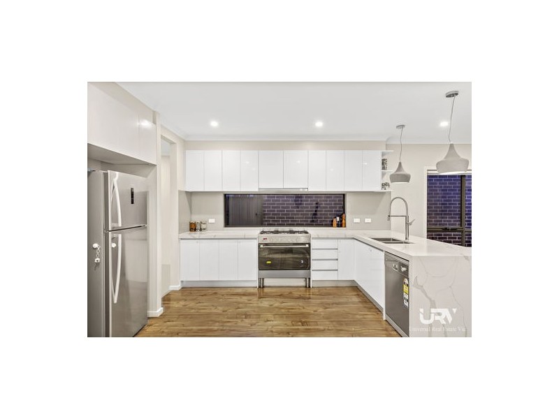 7 Coolamon Drive, Craigieburn VIC 3064