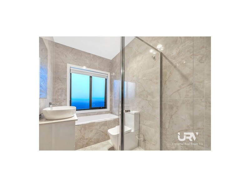 7 Coolamon Drive, Craigieburn VIC 3064