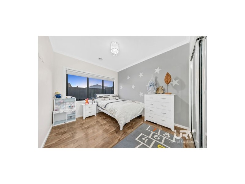 7 Coolamon Drive, Craigieburn VIC 3064