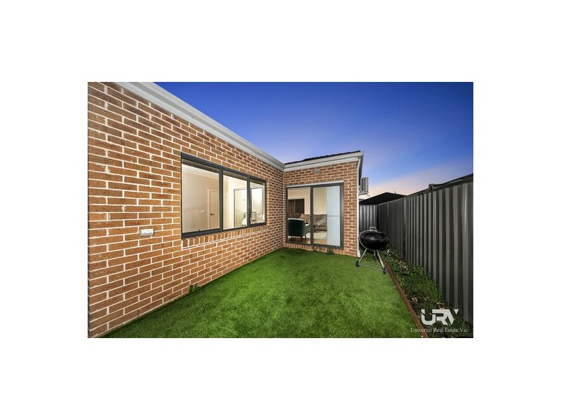 7 Coolamon Drive, Craigieburn VIC 3064