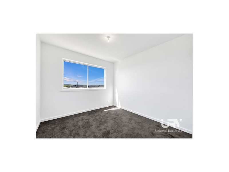 36 Nightingale Road, Mickleham VIC 3064