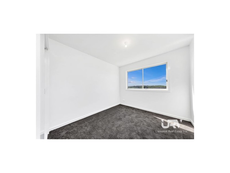 36 Nightingale Road, Mickleham VIC 3064