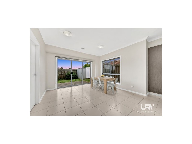 21 Ravenwoods Way, Craigieburn VIC 3064