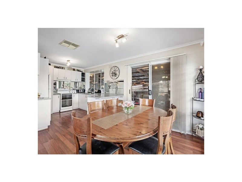 9 Kirkbride Way, Craigieburn VIC 3064