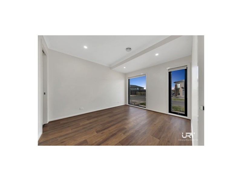 7 Glenwood Avenue, Wollert VIC 3750