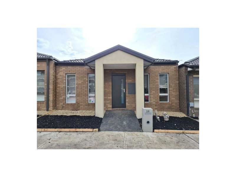 39 Kennedy Parade, Roxburgh Park VIC 3064