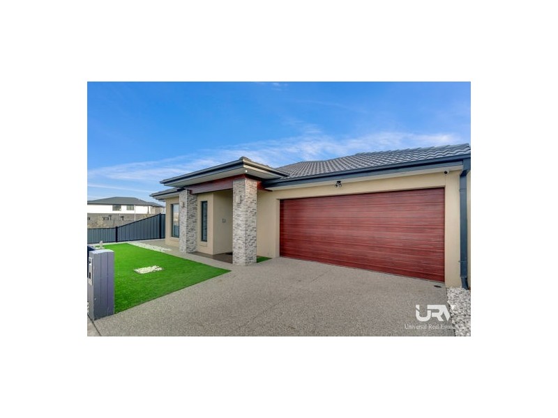 19 Fennel Street, Mickleham VIC 3064