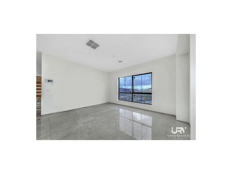 19 Fennel Street, Mickleham VIC 3064