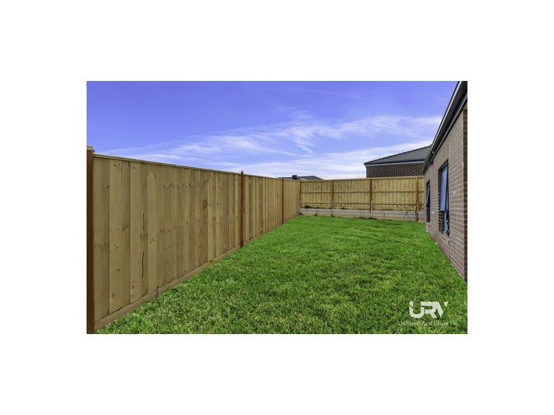 19 Fennel Street, Mickleham VIC 3064