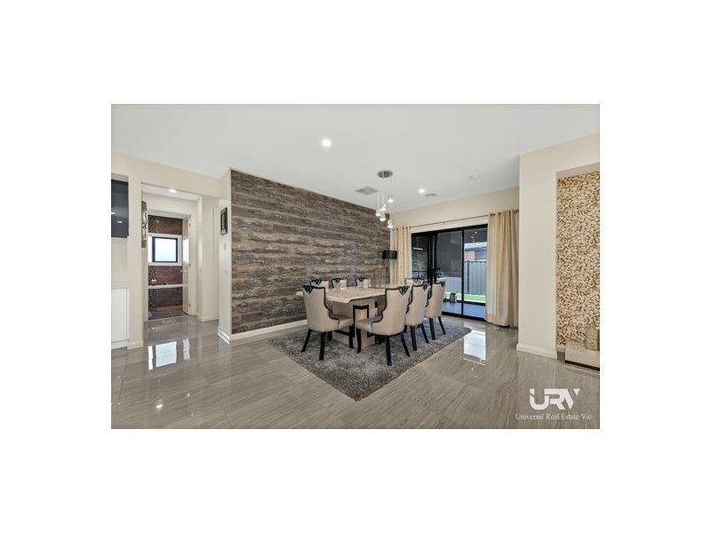 329 Highlander Drive, Craigieburn VIC 3064