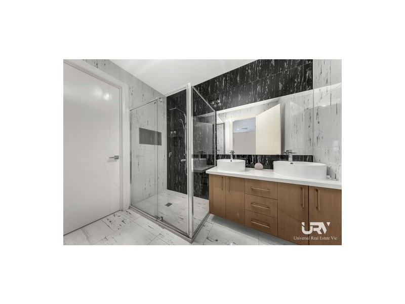 329 Highlander Drive, Craigieburn VIC 3064