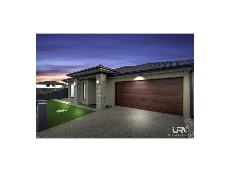 329 Highlander Drive, Craigieburn VIC 3064