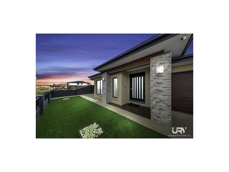 329 Highlander Drive, Craigieburn VIC 3064